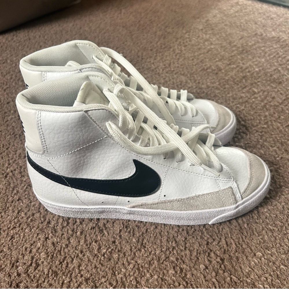 Nike Youth Black and White Blazers